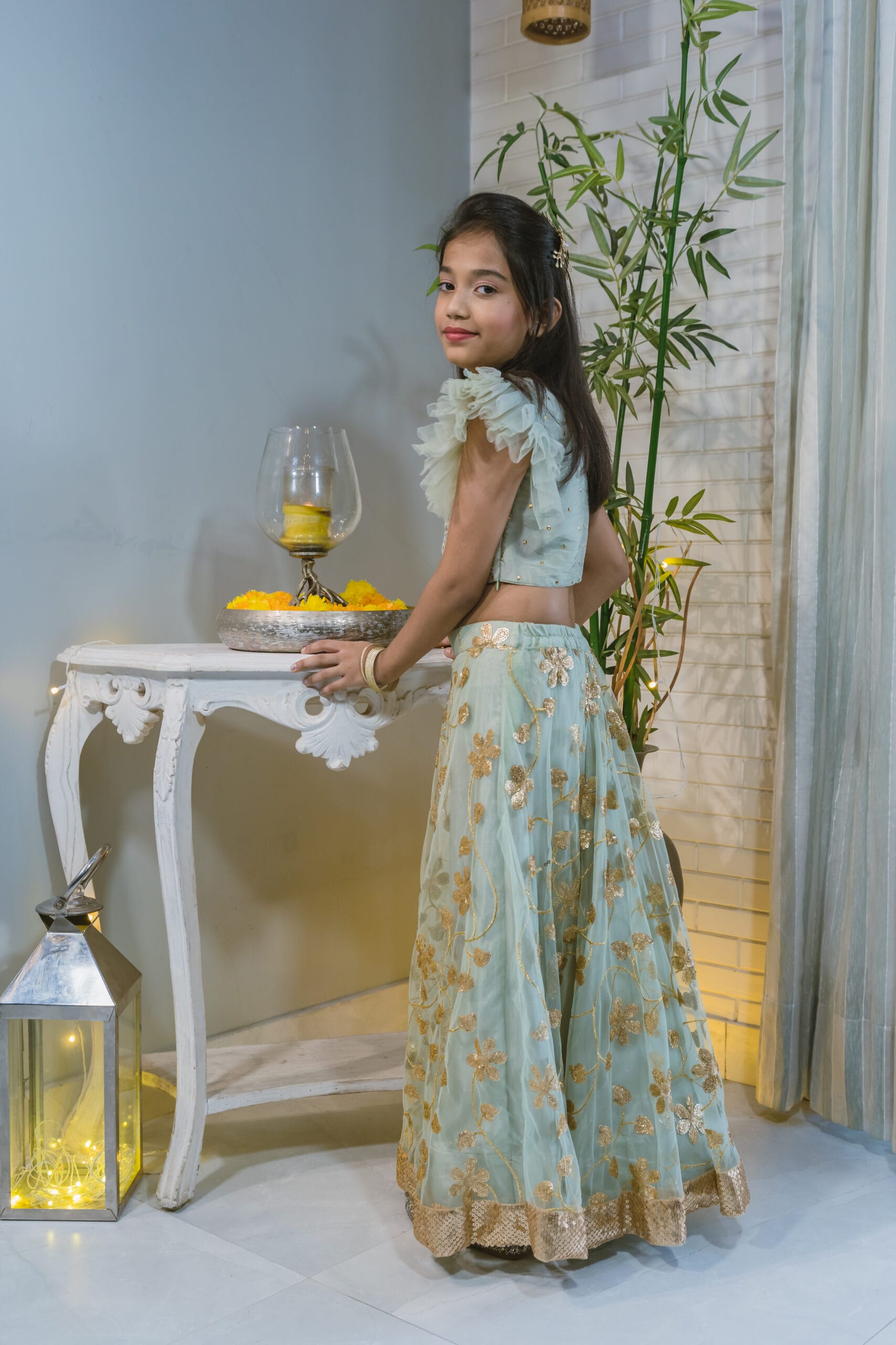 Floral Ruffle Sleeve Crop Top Skirt Set - Image 2
